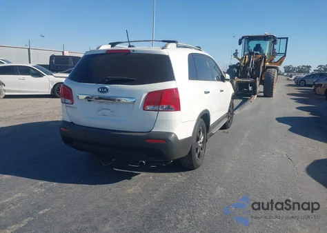 2013 Kia Sorento Lx z USA, uszkodzony, nr VIN 5XYKT4A63DG328586